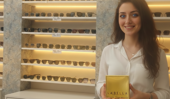 Konya'da Renkli Lens Deneyimi: Ayça'nın Başarısı